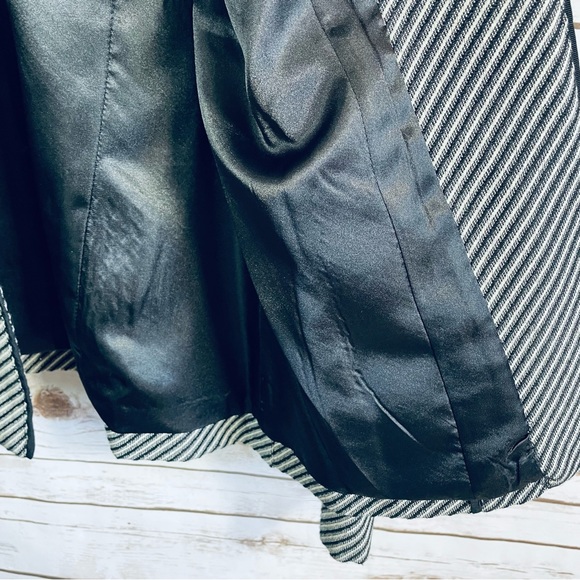 Chicos | Military style blazer jacket - Picture 4 of 8